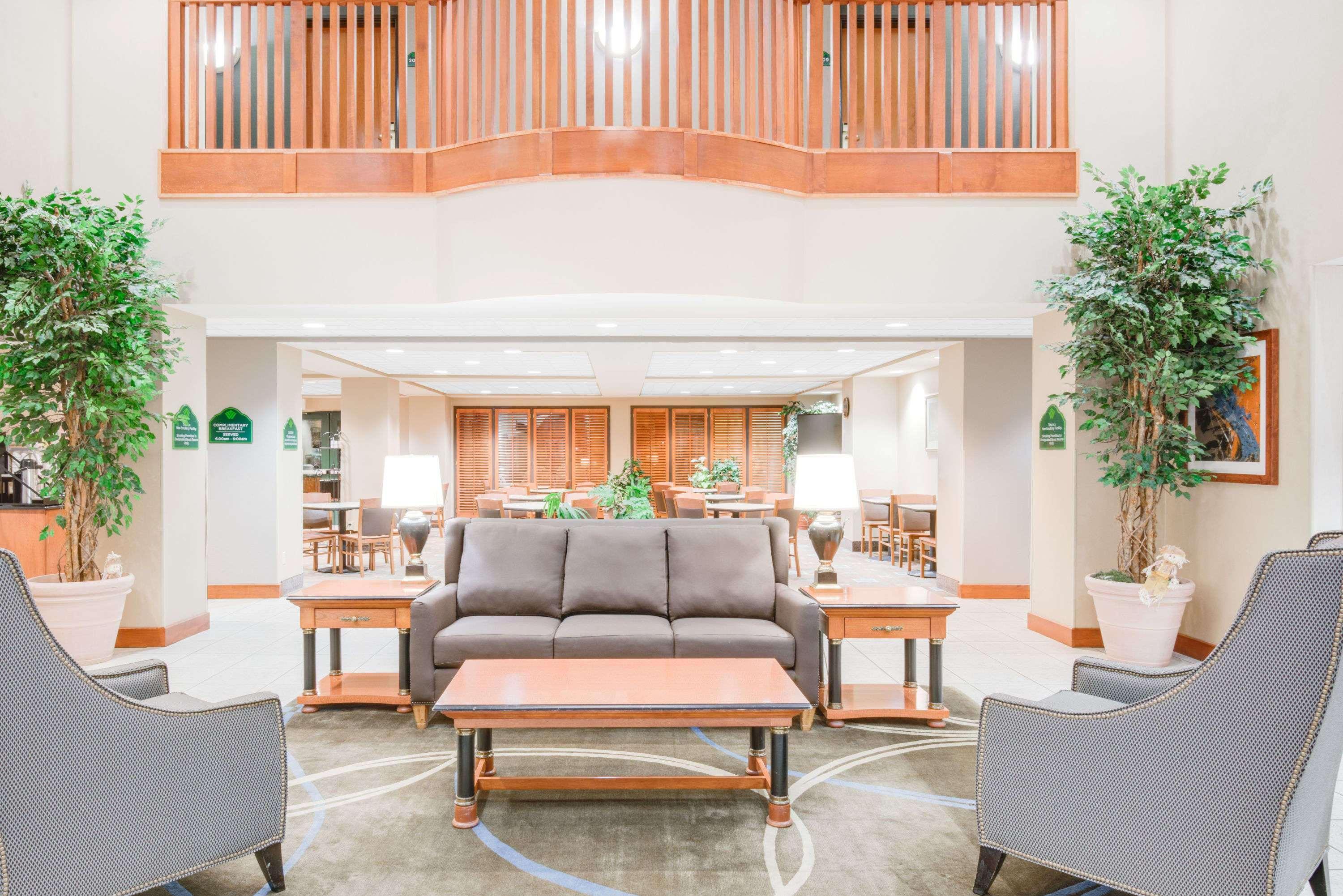 Hotel Wingate By Wyndham Gillette Extérieur photo