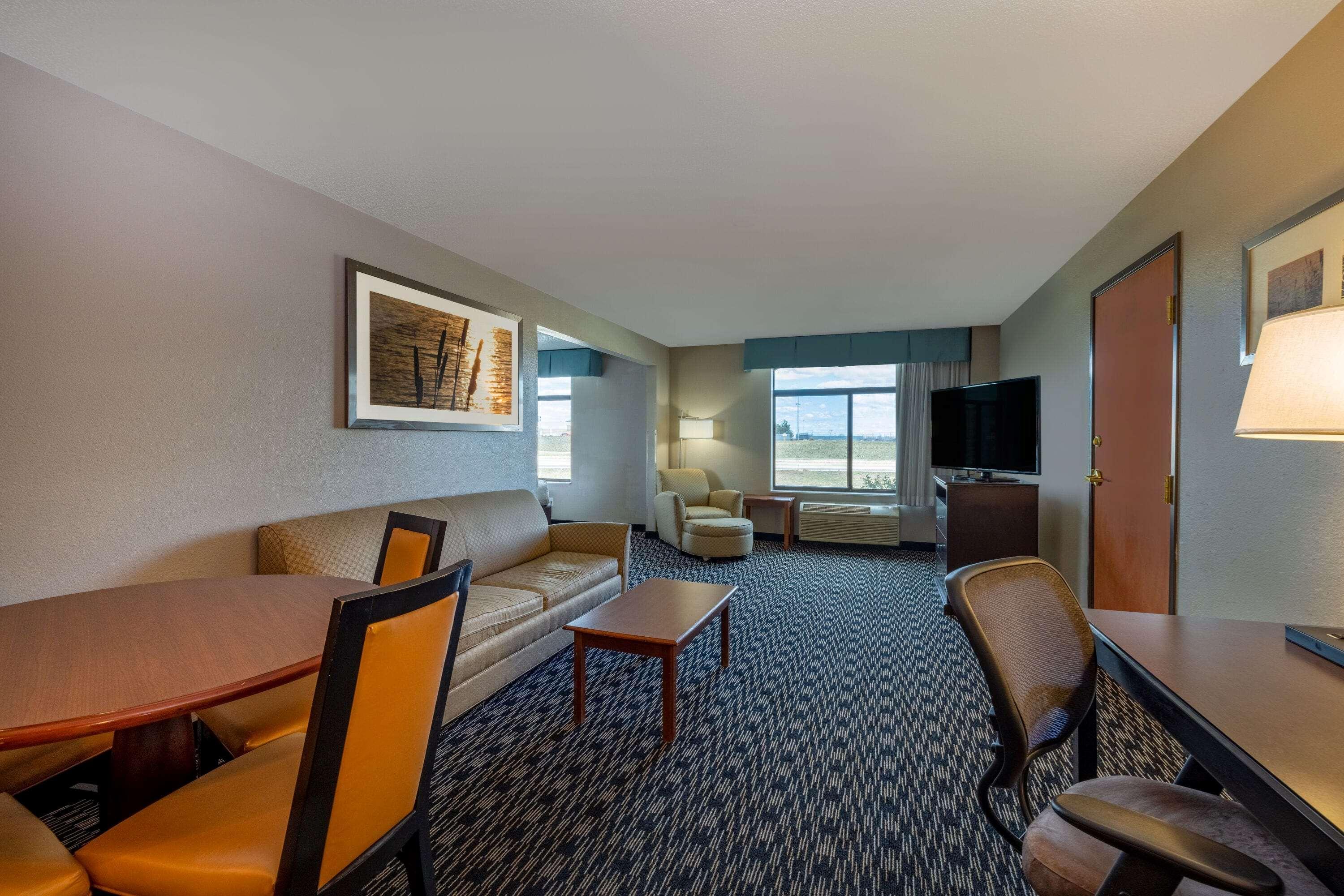 Hotel Wingate By Wyndham Gillette Extérieur photo