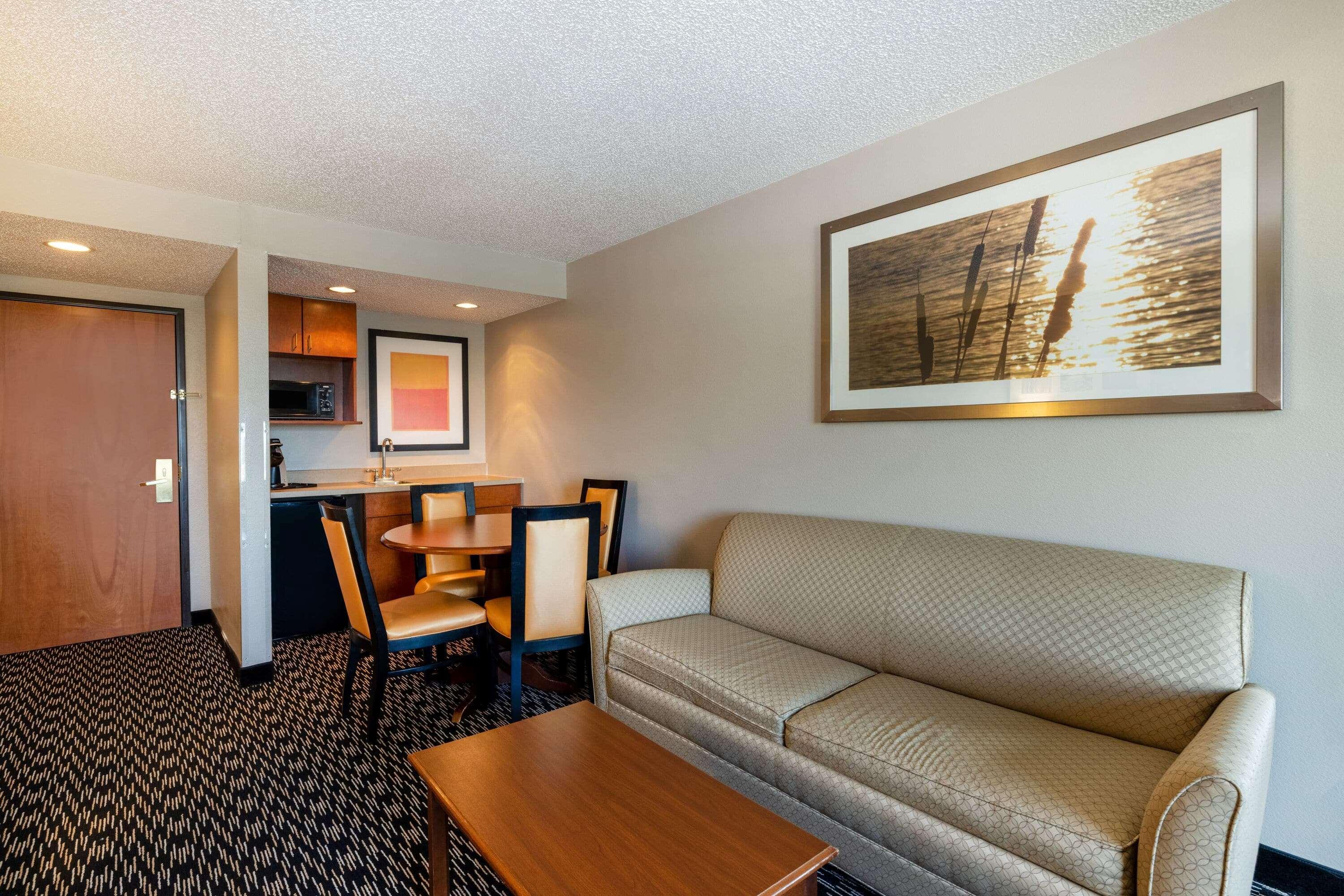 Hotel Wingate By Wyndham Gillette Extérieur photo