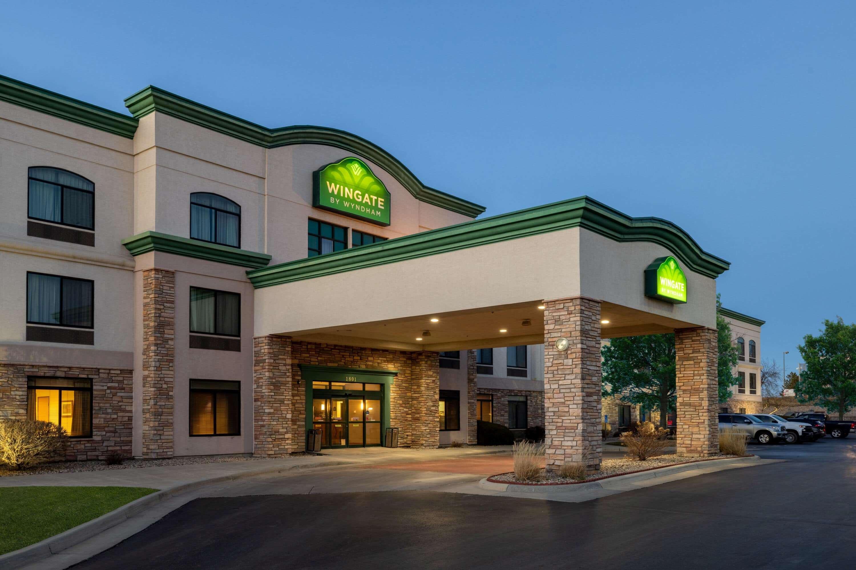 Hotel Wingate By Wyndham Gillette Extérieur photo